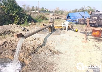 حفر یک حلقه چاه عمیق در روستای میانبر