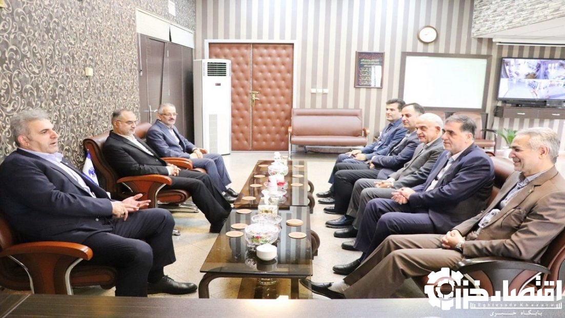 دیدار رئیس و اعضای شورای شهر رشت با مدیر مخابرات منطقه گیلان