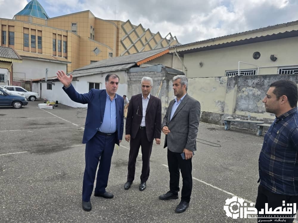 بازدید دکتر سیدشمس شفیعی نایب رئیس شورای شهر رشت از مدارس سطح شهر و تاکید بر بهسازی محیط مدارس در آستانه سال تحصیلی جدید