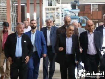 استاندار گیلان و فرماندار رشت از کارخانههای شن و ماسه، سازههای بتنی و تولید لوله بازدید کردند