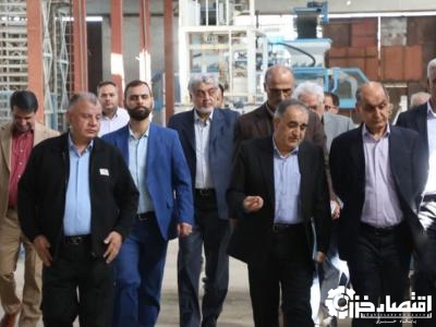 استاندار گیلان و فرماندار رشت از کارخانههای شن و ماسه، سازههای بتنی و تولید لوله بازدید کردند استاندار گیلان و فرماندار رشت از کارخانههای شن و ماسه، سازههای بتنی و تولید لوله بازدید کردند