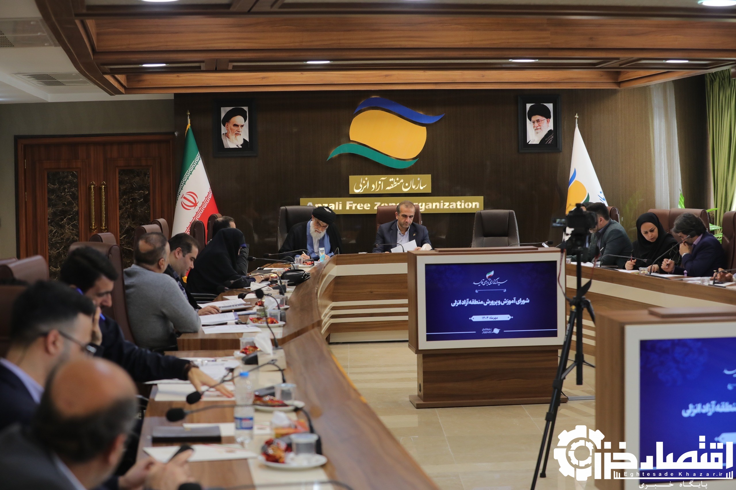 تأکید بر توسعه زیرساخت‌های آموزشی و تربیت نسل آینده در منطقه آزاد انزلی