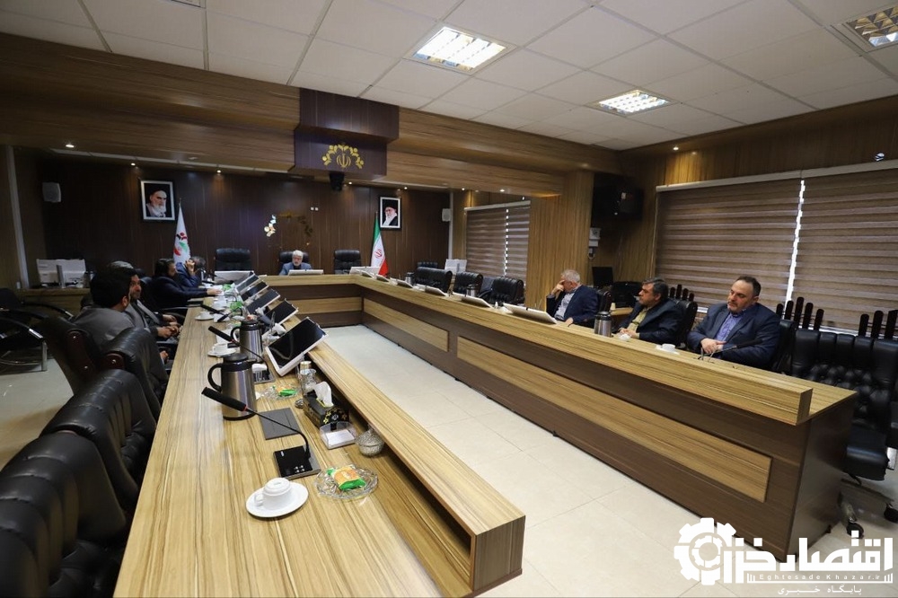 بررسی نصب تابلوهای راهنما و معرفی ابنیه تاریخی رشت در جلسه کمیسیون گردشگری