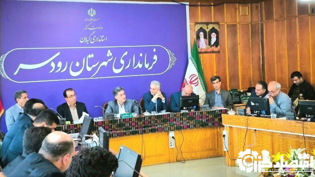 حضور مدیر مخابرات منطقه گیلان در جلسه قرارگاه محرومیتزدایی شهرستان رودسر