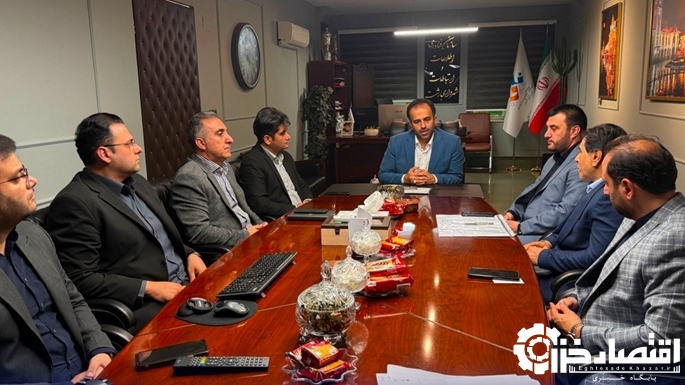 نشست معاون توسعه سرمایه‌گذاری شرکت توسعه گردشگری ایران با شهردار رشت برگزار شد