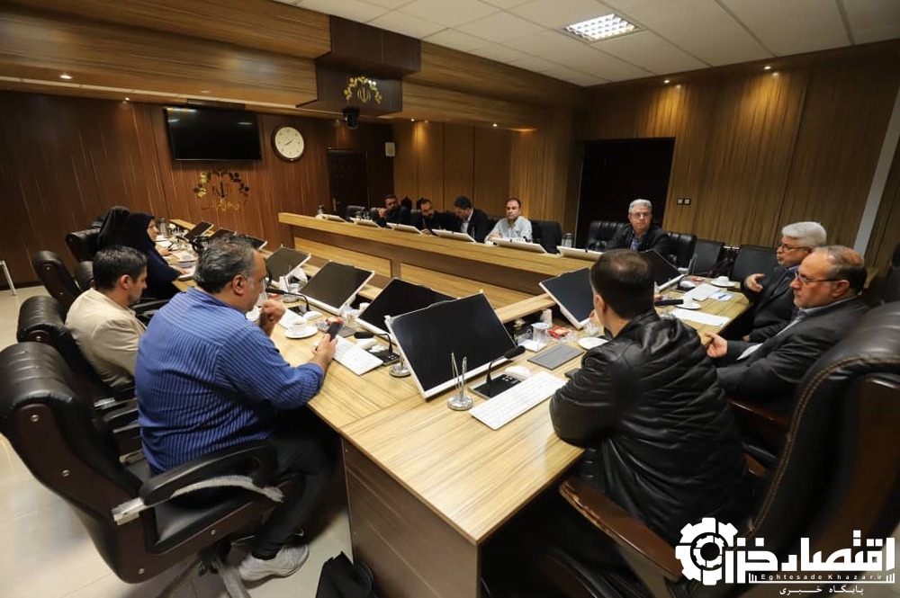 رفع آبگرفتگی معابر و ادامه ترمیم چاله ها اولویتهای اجرایی مدیریت شهر است