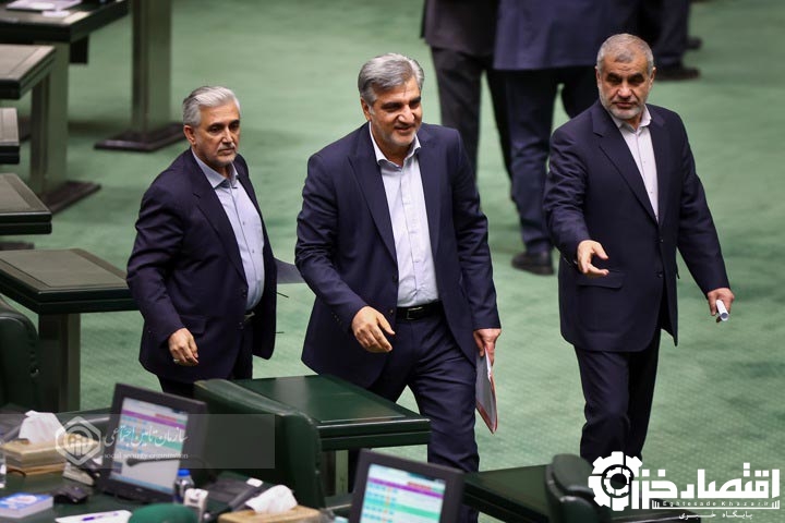 نمایندگان مجلس با کلیات طرح بیمه اجتماعی رانندگان حمل و نقل بار و مسافر بین‌شهری موافقت کردند