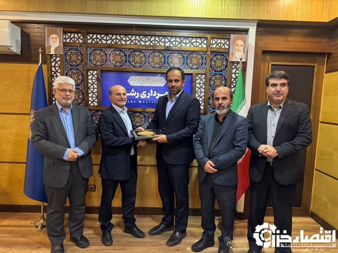 امضای قرارداد تکمیل ساختمان شهرداری منطقه ۳ رشت در راستای افزایش بهره‌وری و بهبود کیفیت خدمات