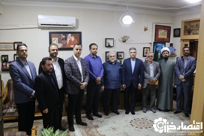 دیدار اعضای شورا و شهردار رشت با خانواده شهید والامقام دکتر صادق زرین
