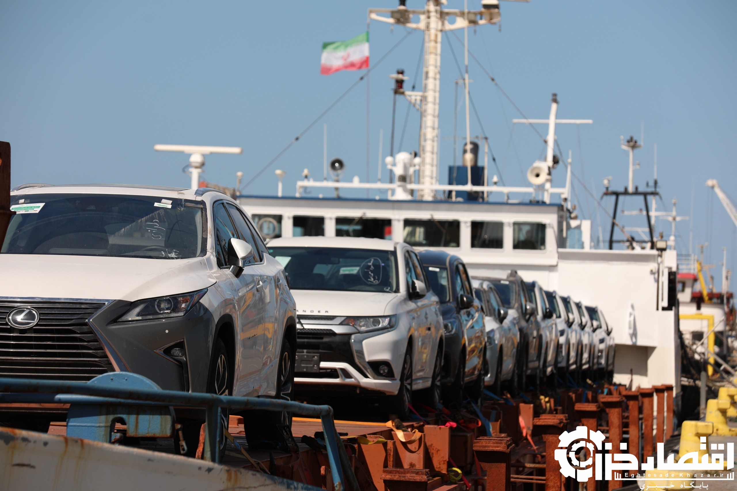 تخفیف چشمگیر عوارض واردات تاکسی و اتوبوس در منطقه آزاد انزلی