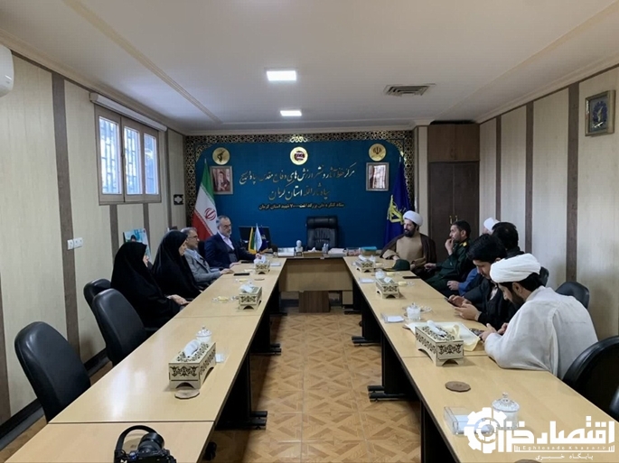 نشست مشترک اعضای شورای سیاستگذاری پنجمین دوره رخداد رسانهای سردار تا سردار با معاون هماهنگ کننده س.پاه ثارالله در کرمان